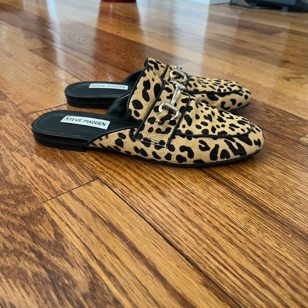 Leaopard mules slides Steve Madden